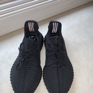Yeezy 350 V2 Bred (Size 10)